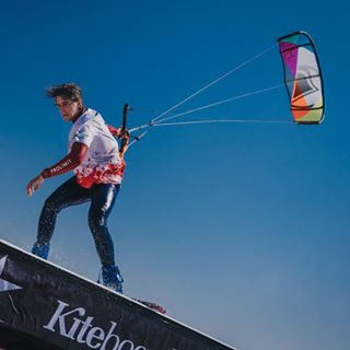 Sometimes we need to go backward before we can move forward. Rider: @sandro_haubenwallner Photo: Rudy Dellinger 