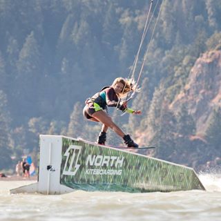  #tbt to last year's Hood River Slider Jam. Read about the grassroots effort on our site and get ready for round 2! Rider: @colleenjcarroll 