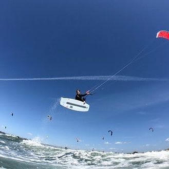 @brandonscheid scoring wind and boosting waves at the Pismo Beach Kitexpo. A big thank you to everyone who came out this weekend. See you next year!