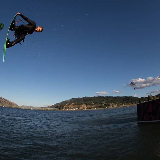 Behold & Sea! @ewanjaspan's new full length film is live at www.thekiteboarder.com. Go check it out! Link in profile. 📽@le_tranq