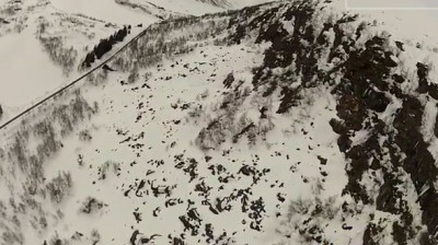 VIDEO: Ruben Lenten Snowkite Cliff Jump ? Red Bull Ragnarok 2012