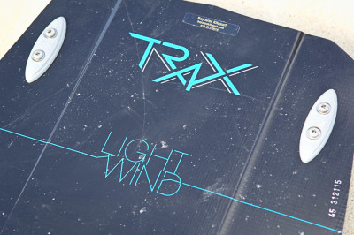 f-one-trax-lw-0358