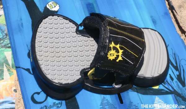 SLINGSHOT-MISFIT-2015-GEAR-REVIEW-03-2