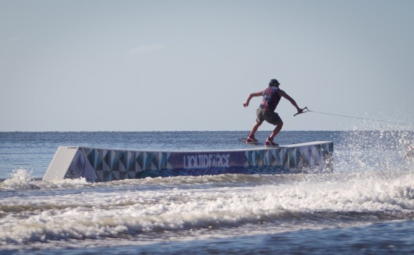 SURF3166